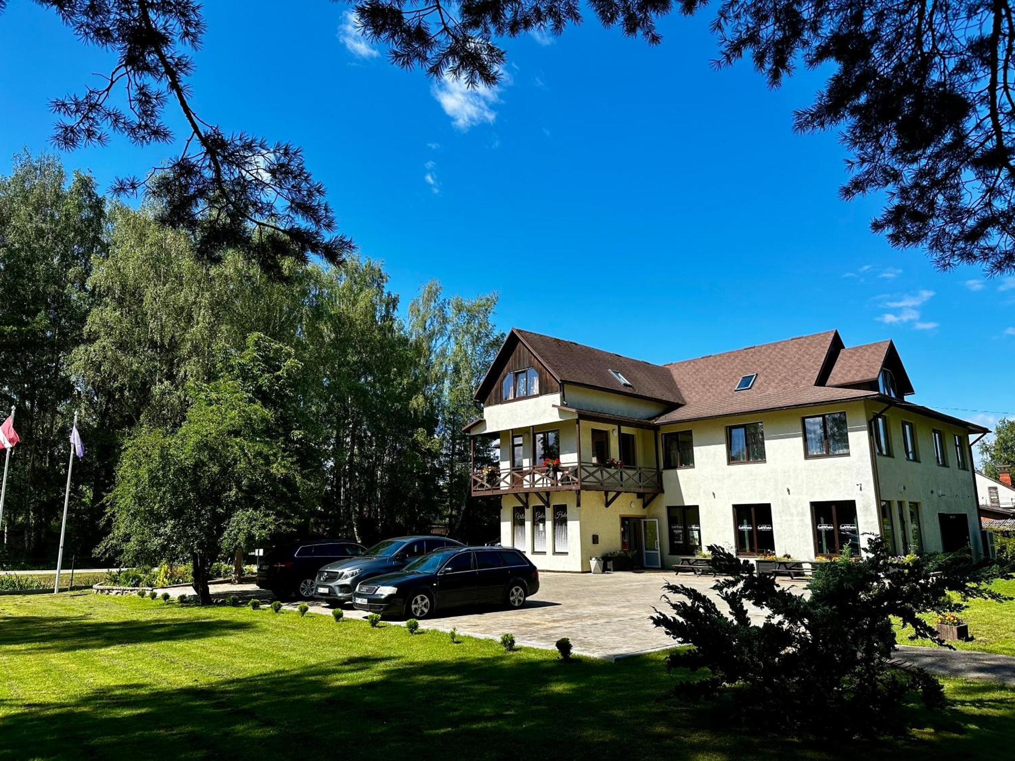 Villa Gales Hotel Saulkrasti Bagian luar foto